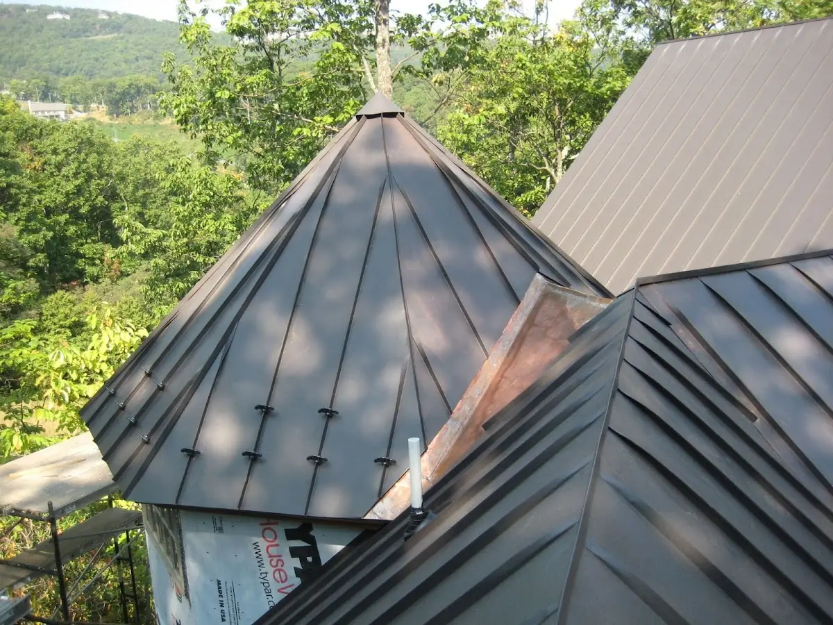 Professional Gutter Cleaning by Craftsman Roofing in Miraleste